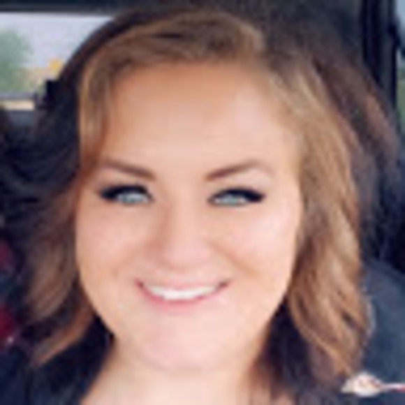 Meet your Posher, Michelle - Picture 1 of 1